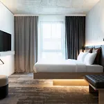 Moxy Outletcity 4*