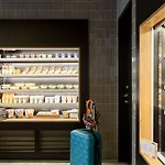 Moxy Outletcity Hotel