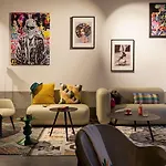 Moxy Outletcity