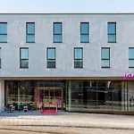 Moxy Outletcity 4*