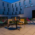 Moxy Outletcity