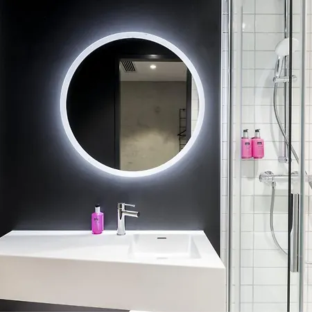 Moxy Outletcity 梅青根