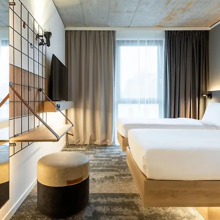 Moxy Outletcity Metzingen Szálloda *