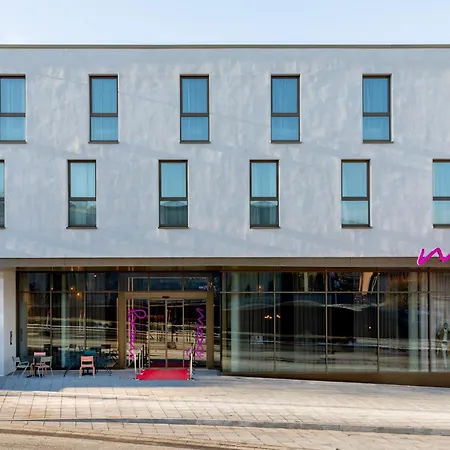 Hotel Moxy Outletcity Metzingen *