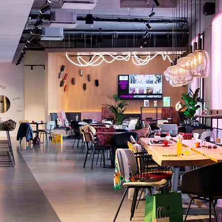 Hotel Moxy Outletcity Metzingen *