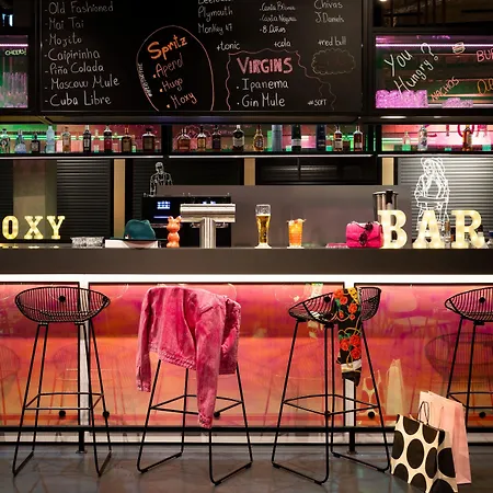 酒店 Moxy Outletcity 梅青根