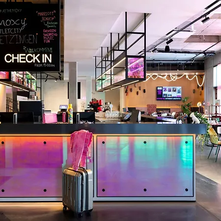 Moxy Outletcity 4*