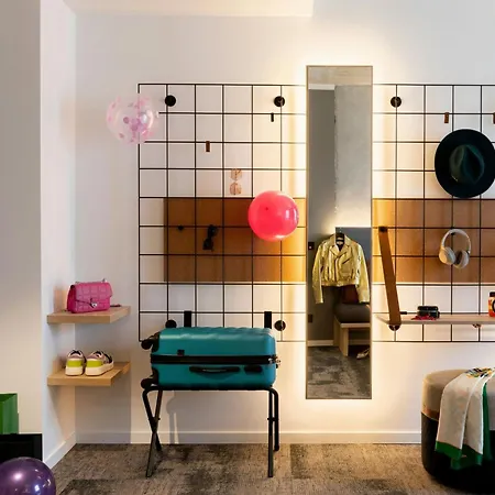 Hotel Moxy Outletcity