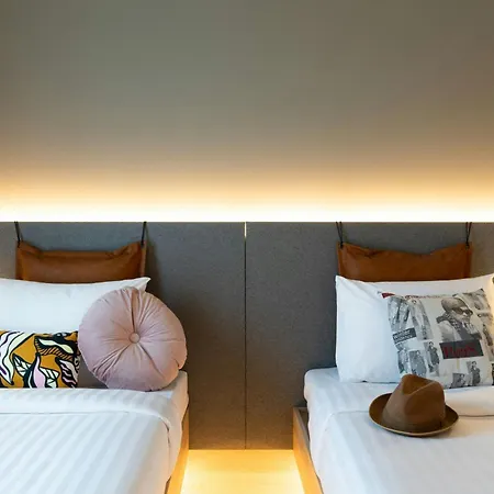 Hotel Moxy Outletcity