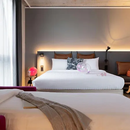 ホテル Moxy Outletcity 4*