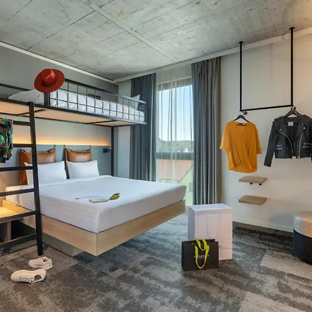 Moxy Outletcity