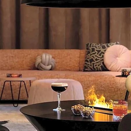 Hotel Moxy Outletcity 4*