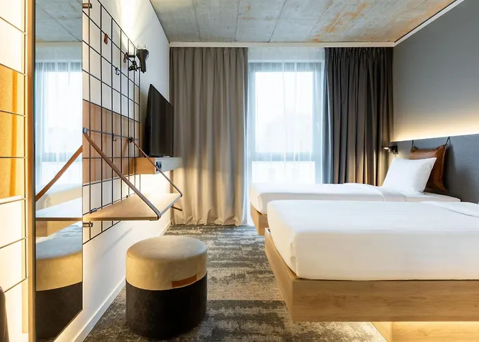 Moxy Outletcity Отель 3*