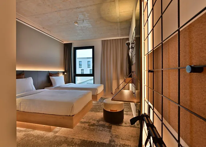 Отель Moxy Outletcity Метцинген