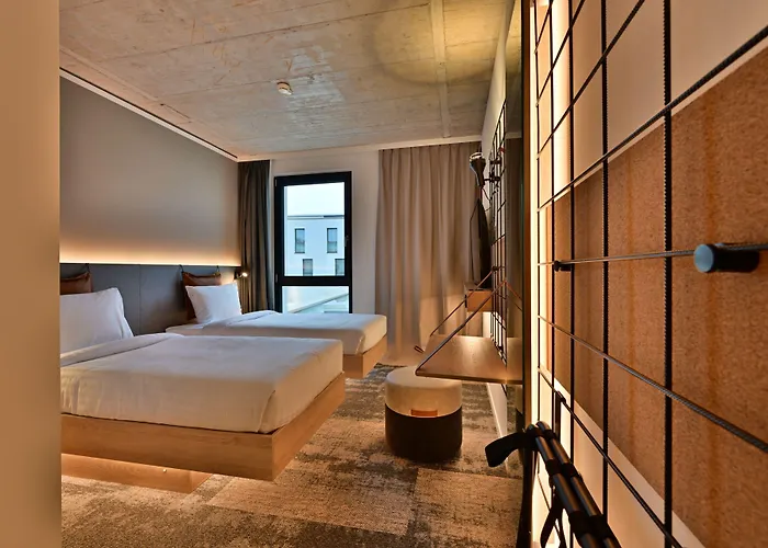 Hotel Moxy Outletcity 3*