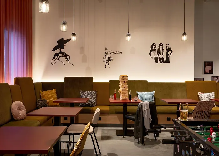 Moxy Outletcity Отель