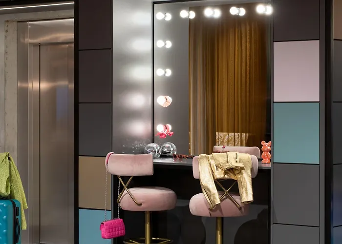 Отель Moxy Outletcity